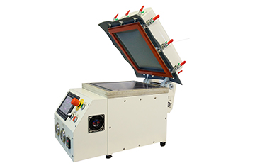 4-4Laminator.jpg